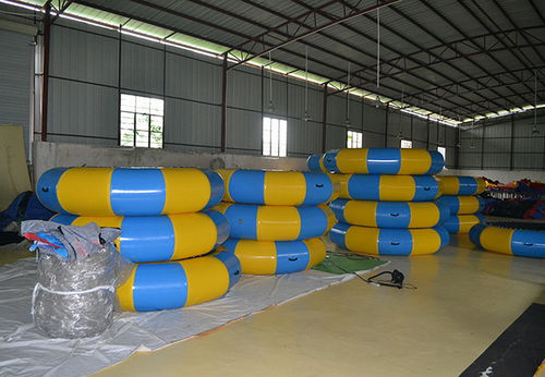 热卖充气装饰镜面鱼 乐飞洋室内广告的创新视觉艺术